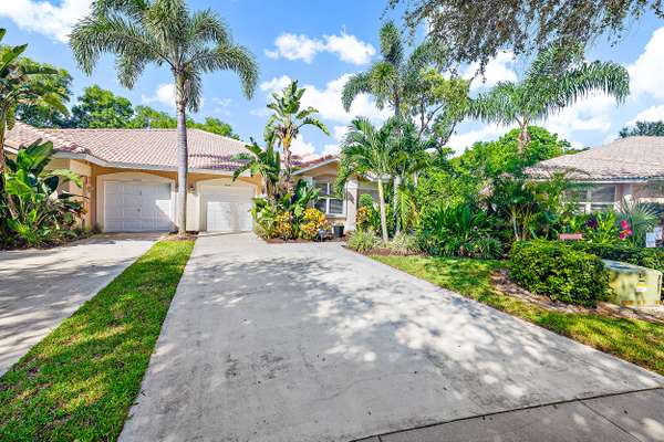 2564 S S Coral Trace CIR, Delray Beach, FL 33445