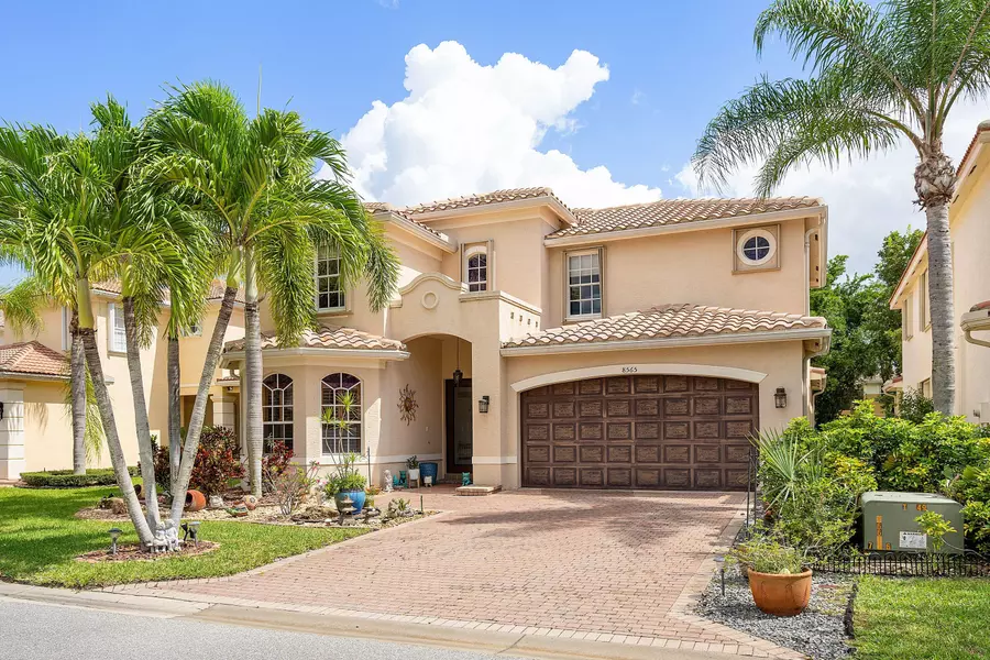 8565 Breezy Hill DR, Boynton Beach, FL 33473