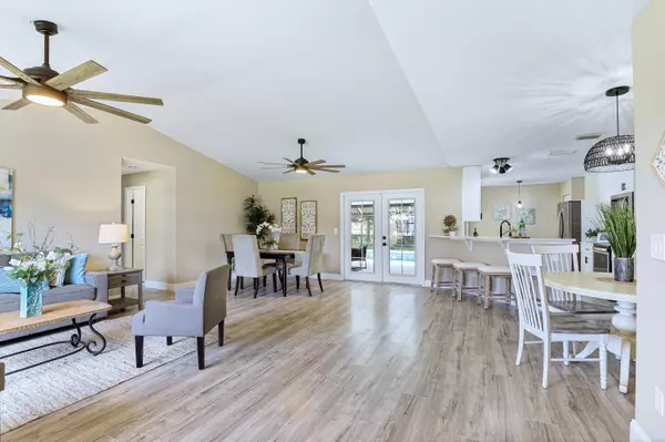 Port Saint Lucie, FL 34983,671 SW Ewing AVE