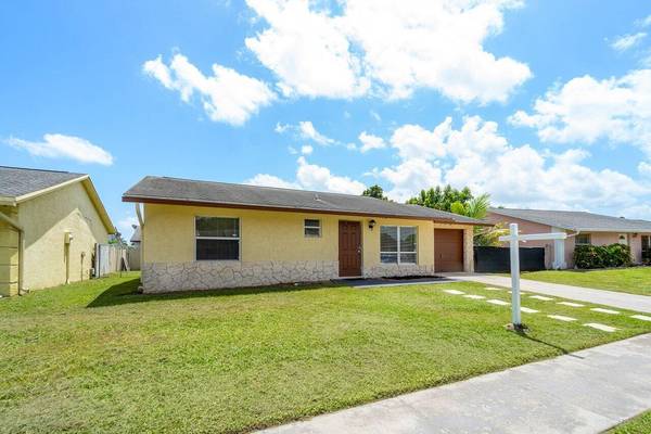 Lake Worth, FL 33463,6090 Lambeth CIR