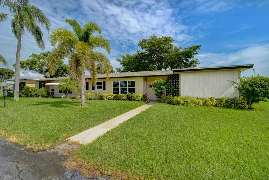 1027 South DR C, Delray Beach, FL 33445