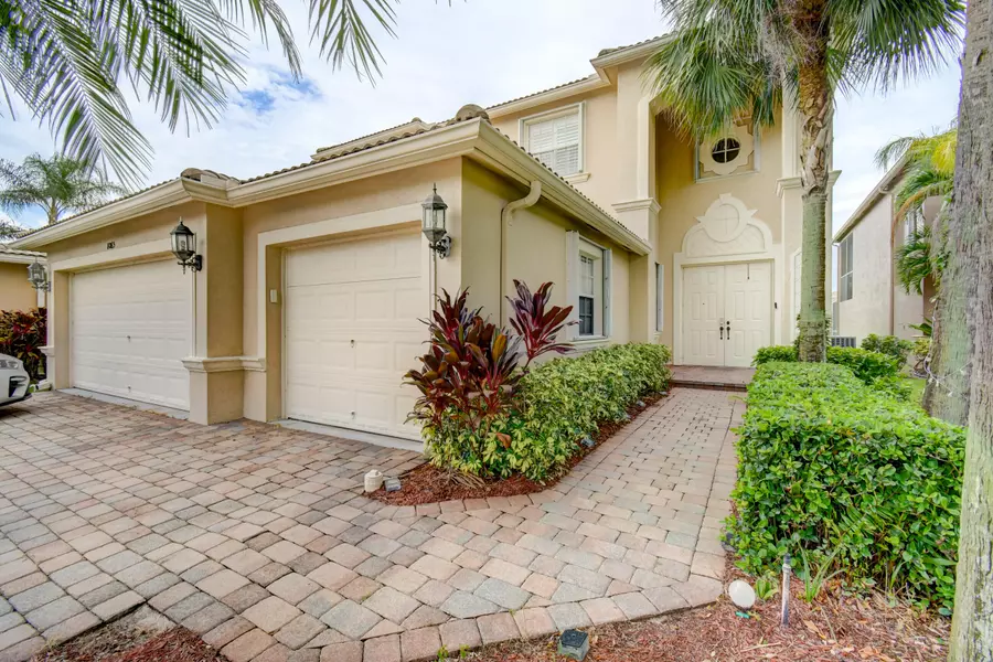 8065 Via Bolzano, Lake Worth, FL 33467