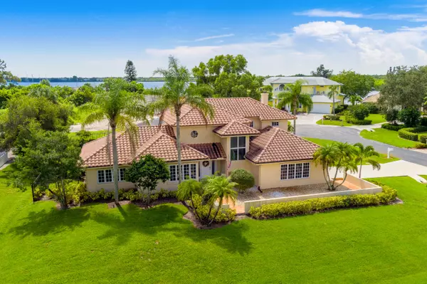 Port Saint Lucie, FL 34952,3301 SE River Vista CT