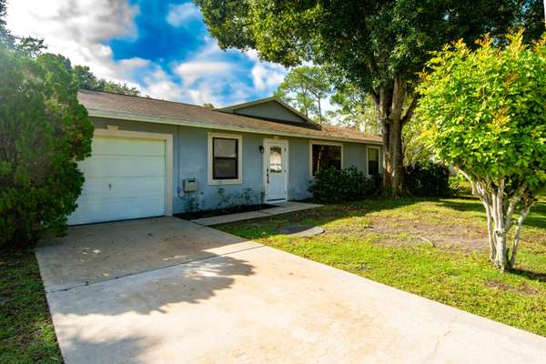 2433 SW Independence RD, Port Saint Lucie, FL 34953