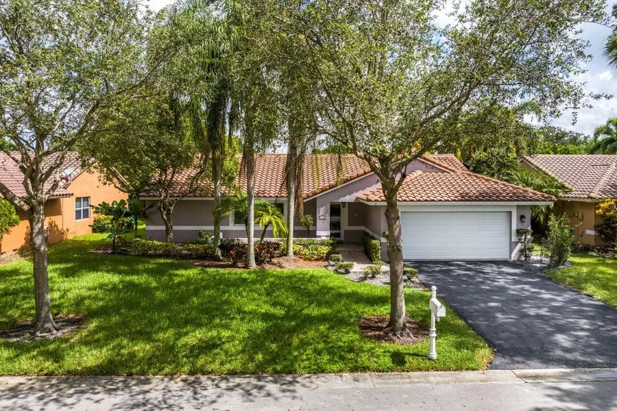 9205 NW 43rd CT, Coral Springs, FL 33065