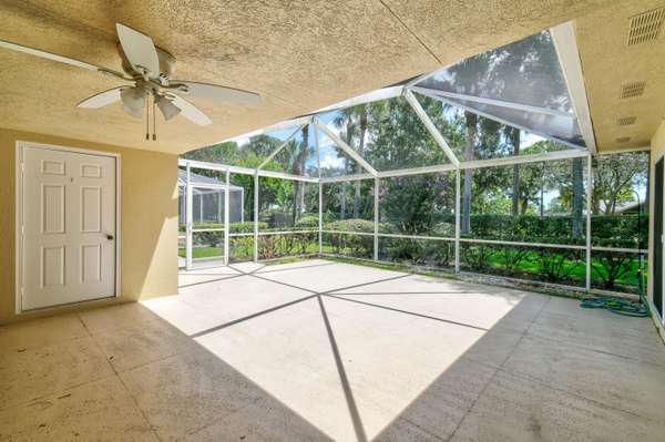 Port Saint Lucie, FL 34986,1252 NW Sun Terrace CIR 17b