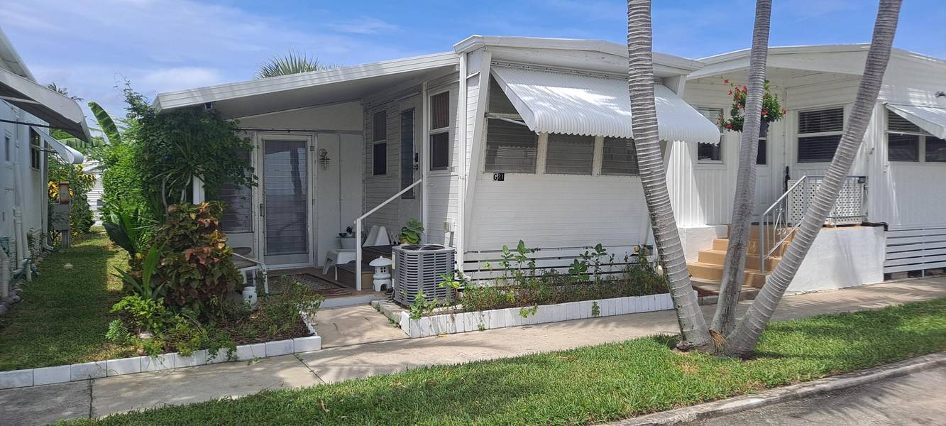 21 Ruthmary AVE G, Briny Breezes, FL 33435