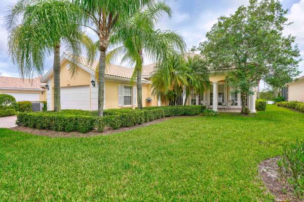 8866 Oldham WAY,  Palm Beach Gardens,  FL 33412