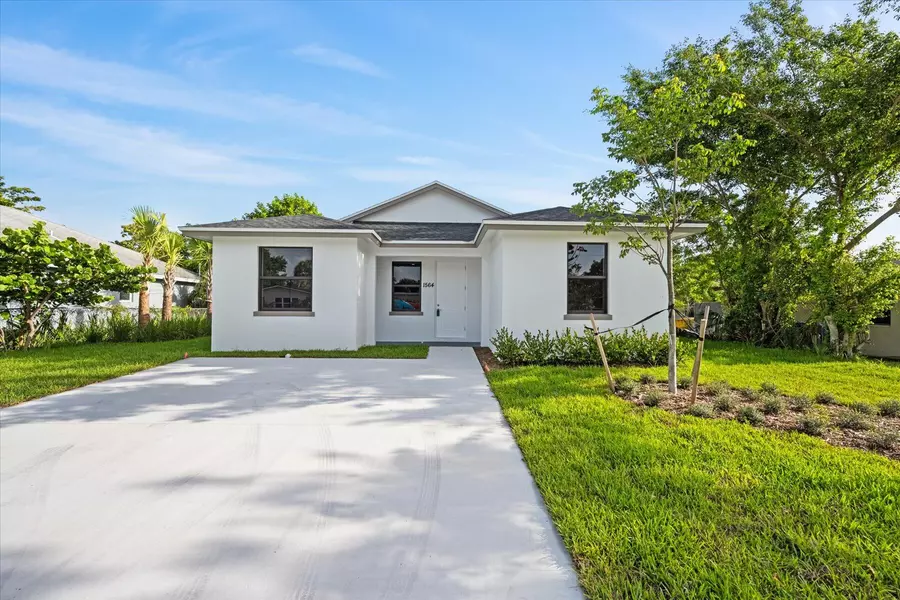 1564 W 34th ST, Riviera Beach, FL 33404