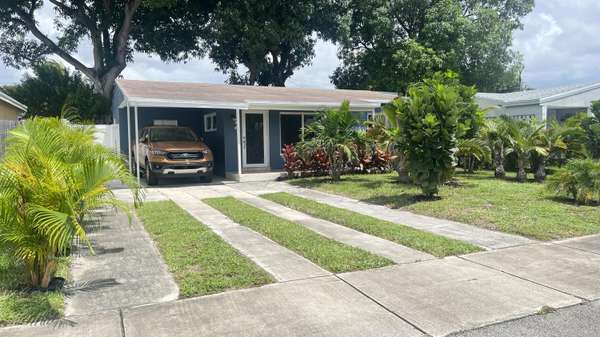 Oakland Park, FL 33309,241 NW 52nd CT