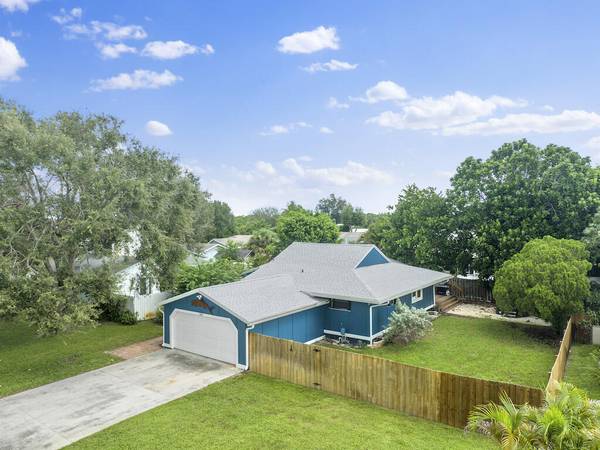 5018 SE Alicia ST, Stuart, FL 34997