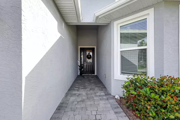 Port Saint Lucie, FL 34953,742 SW Babbit DR