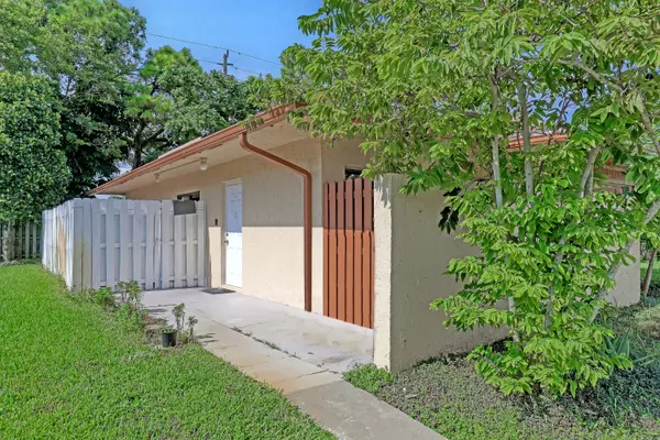 West Palm Beach, FL 33415,4788 Chacha CT