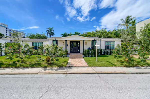 West Palm Beach, FL 33405,202 Lytton CT