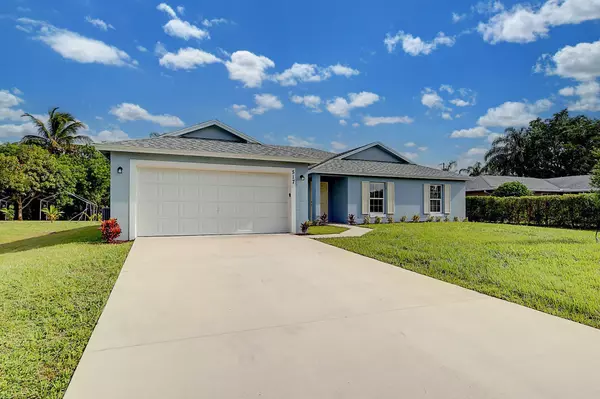 517 SW Ray AVE, Port Saint Lucie, FL 34983
