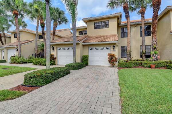 22751 Mandeville PL E, Boca Raton, FL 33433