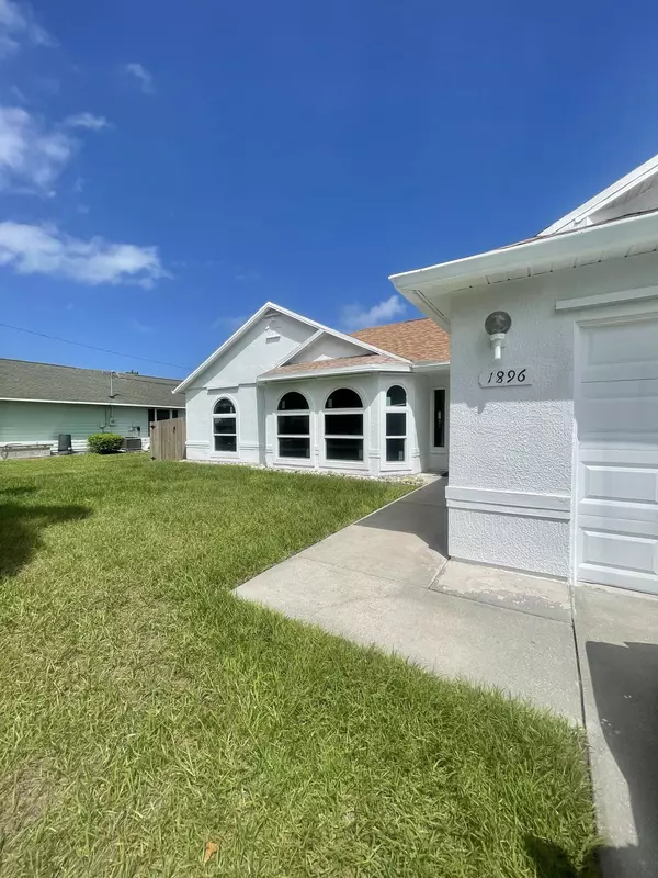 1896 SW 19th AVE, Vero Beach, FL 32962