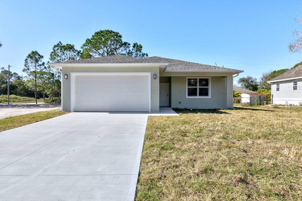 7725 E 98th AVE, Vero Beach, FL 32967
