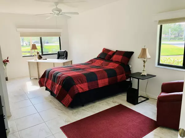 Delray Beach, FL 33444,2105 Lavers CIR 110