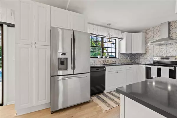 1538 SE Collette CIR, Port Saint Lucie, FL 34952