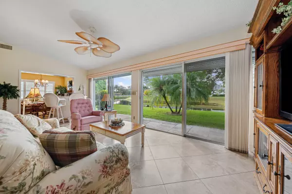 Boynton Beach, FL 33436,10848 S Greentrail DR