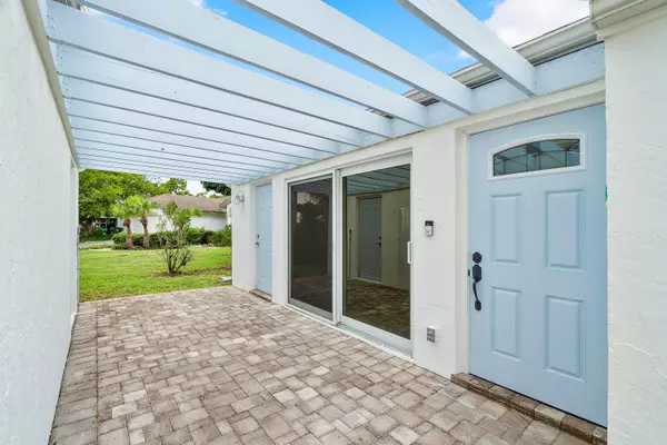 Delray Beach, FL 33445,4035 NW 8th CT