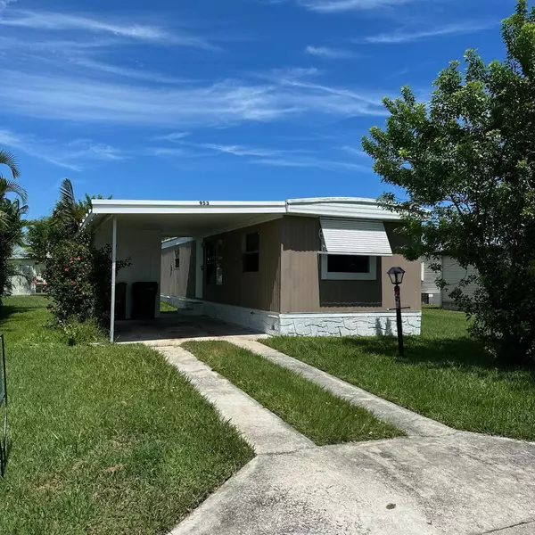 953 Cashew CIR, Barefoot Bay, FL 32976
