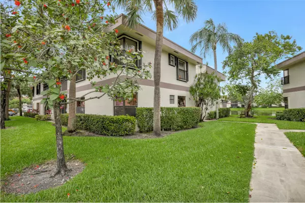 4693 N Carambola CIR 2774,  Coconut Creek,  FL 33066