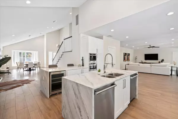 3315 Saint Charles CIR Boca Raton, FL 33434