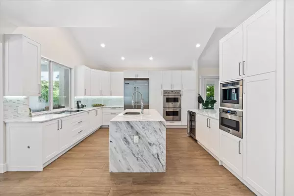 3315 Saint Charles CIR Boca Raton, FL 33434