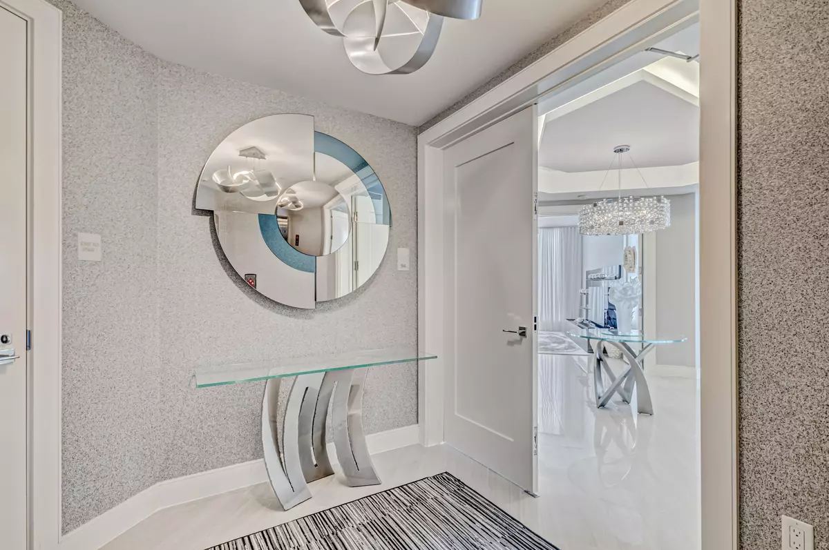 Singer Island, FL 33404,3730 N Ocean DR 9a
