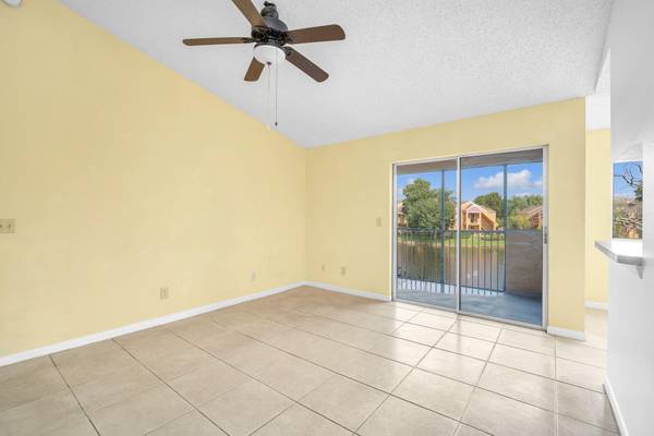 Pembroke Pines, FL 33025,8375 SW 5th ST 208