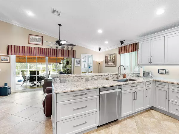 Delray Beach, FL 33484,5698 Aspen Ridge CIR