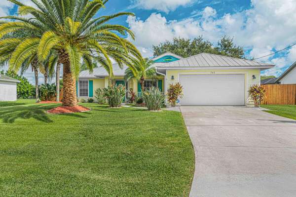 743 SW Mccoy AVE, Port Saint Lucie, FL 34953