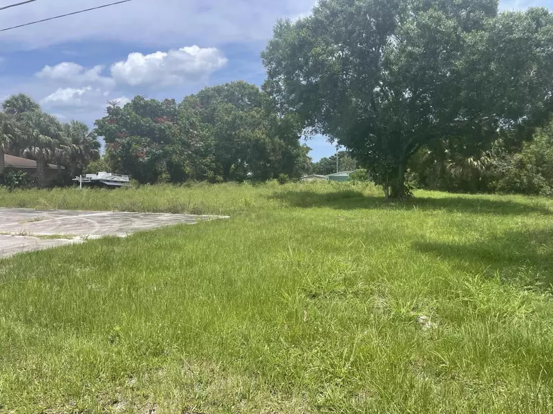 434 N 19th ST, Fort Pierce, FL 34950