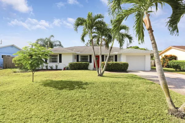474 Dover RD, Tequesta, FL 33469