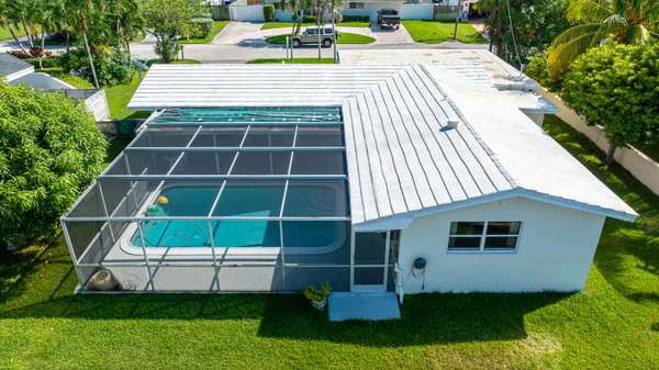 Boca Raton, FL 33432,303 SW 14th PL