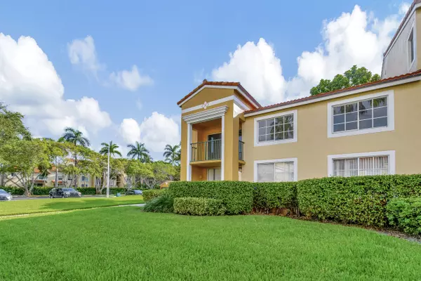 Hypoluxo, FL 33462,135 Yacht Club WAY 201