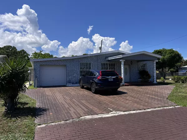 3029 Avenue T,  Riviera Beach,  FL 33404