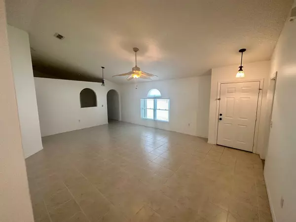 Palm Bay, FL 32905,2089 NE Redwood CIR