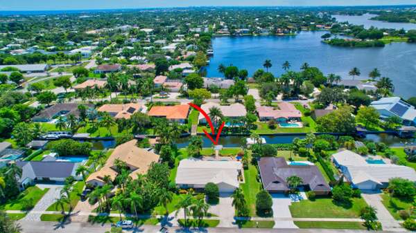 Boynton Beach, FL 33435,822 SW 35th AVE