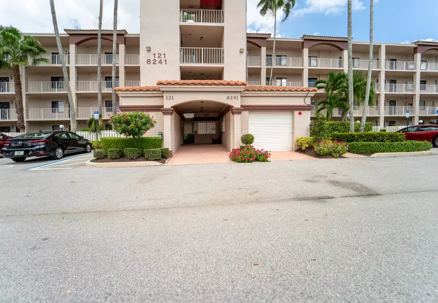 6241 Pointe Regal CIR 205, Delray Beach, FL 33484