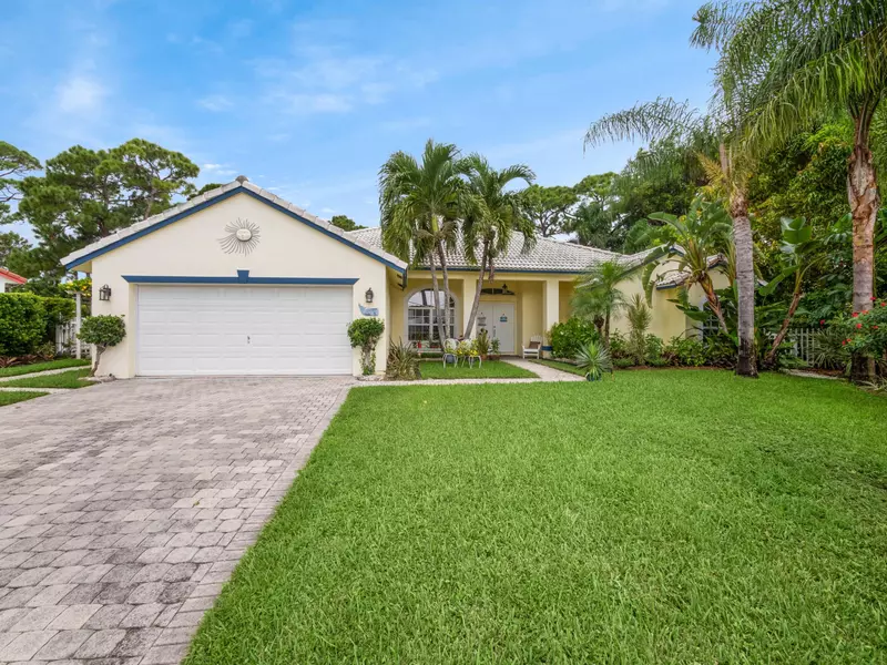 8289 SE Ketch CT, Hobe Sound, FL 33455