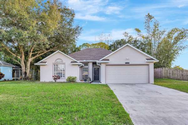 412 SE Evans AVE, Port Saint Lucie, FL 34984