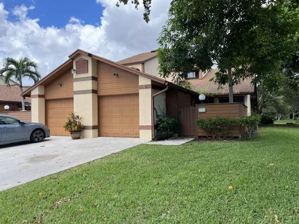 3669 Collinwood LN, West Palm Beach, FL 33406