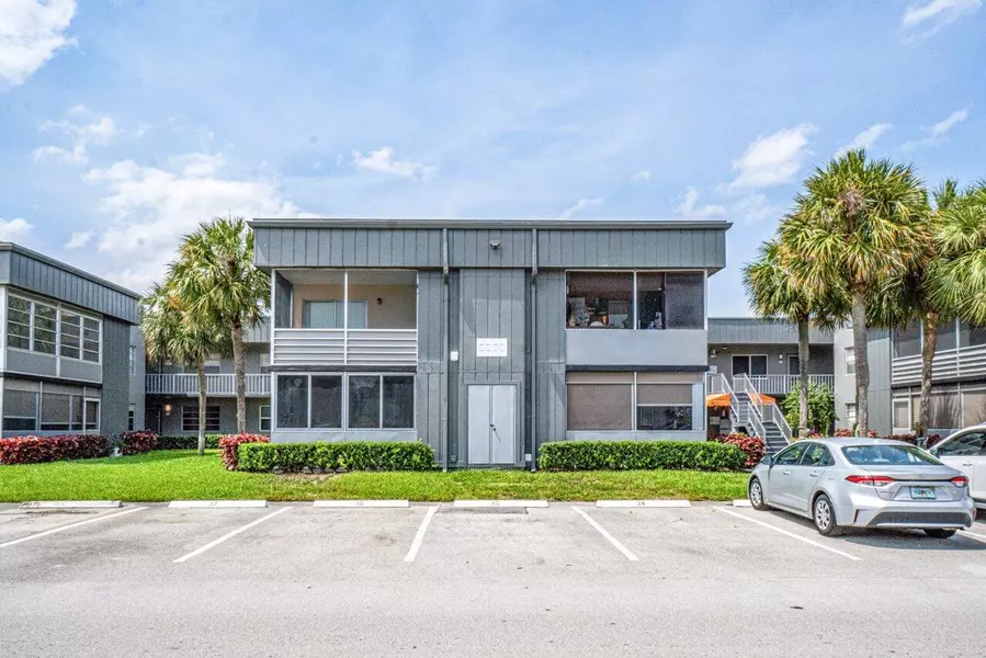 895 S Normandy, Delray Beach, FL 33484