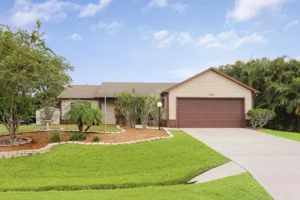2361 SE Maniton TER, Port Saint Lucie, FL 34952