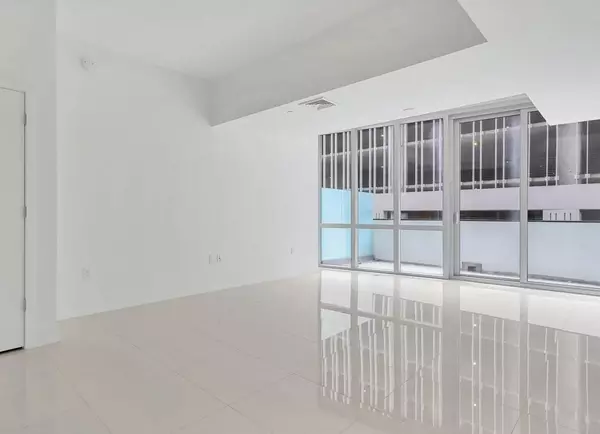 Miami, FL 33132,851 NE 1st AVE 302