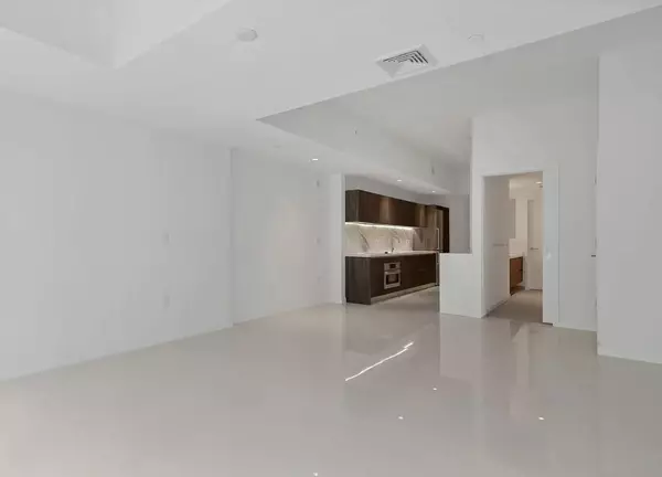 Miami, FL 33132,851 NE 1st AVE 302