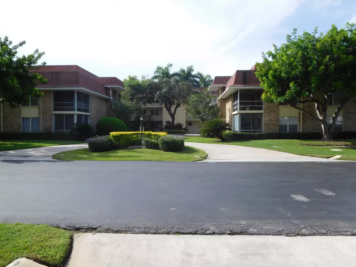 Palm Beach Gardens, FL 33418,5510 Tamberlane CIR 241